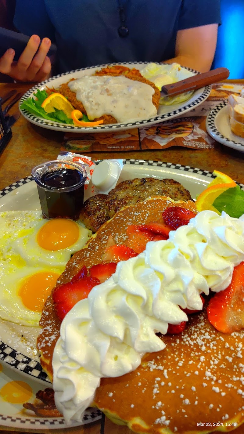 Black Bear Diner Oakley photo 3