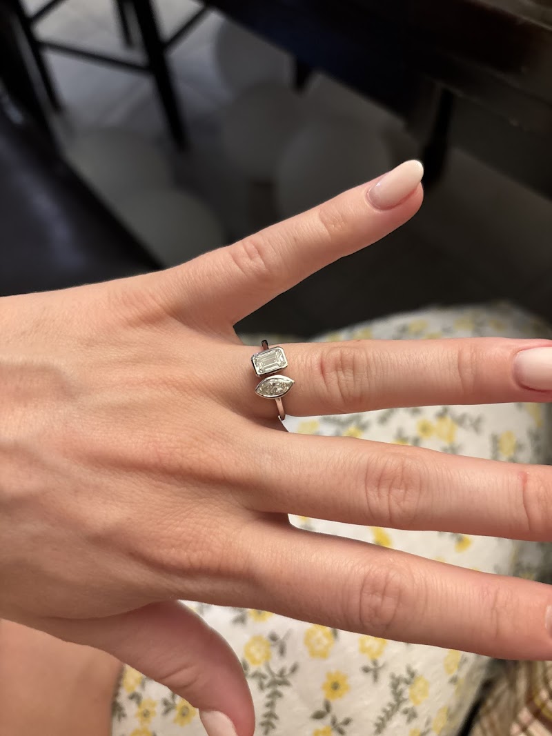 Blue Diamond Jeweler | Engagement Ring Specialist photo 4