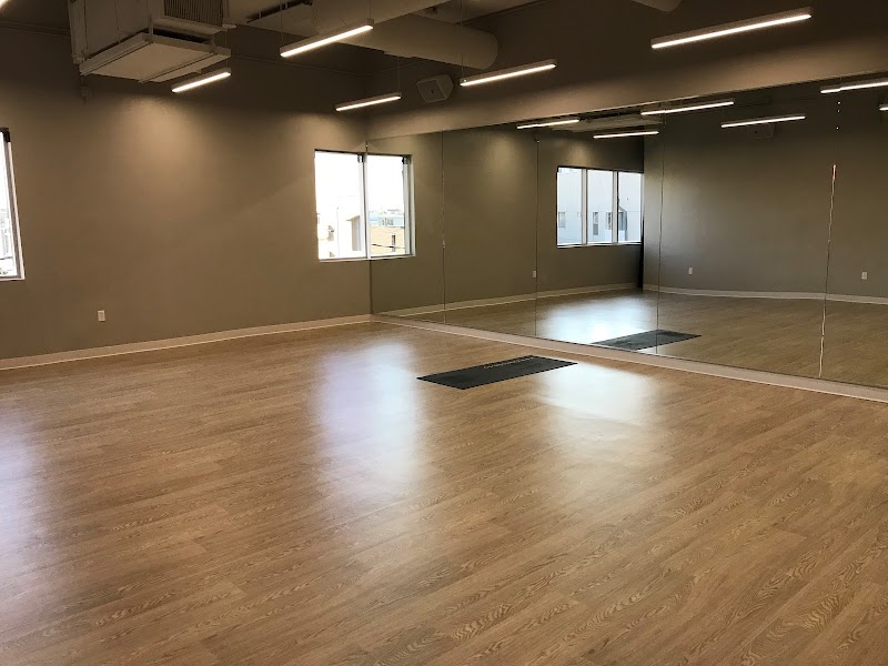 CorePower Yoga - San Vicente photo 4
