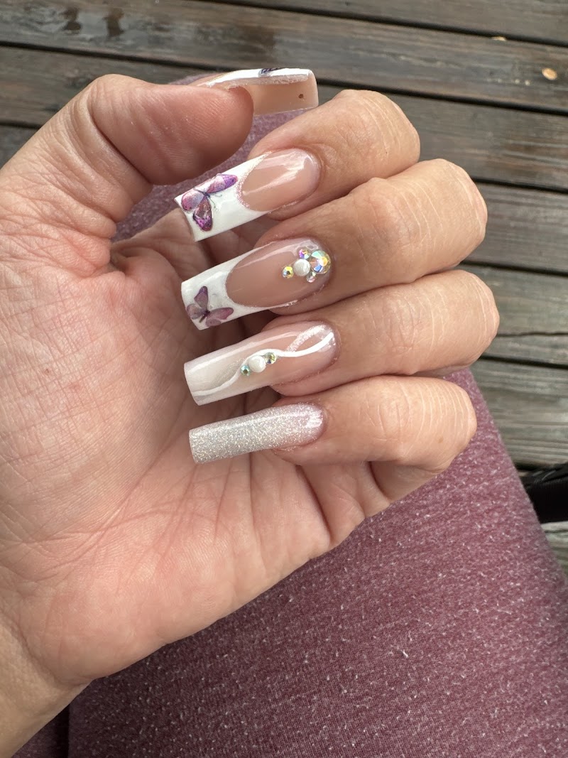 Amore Nailz By Lina photo 3