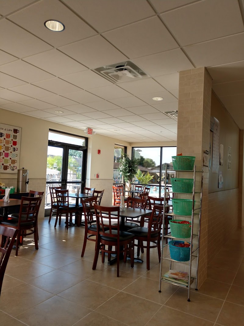 Atrium Building photo 5