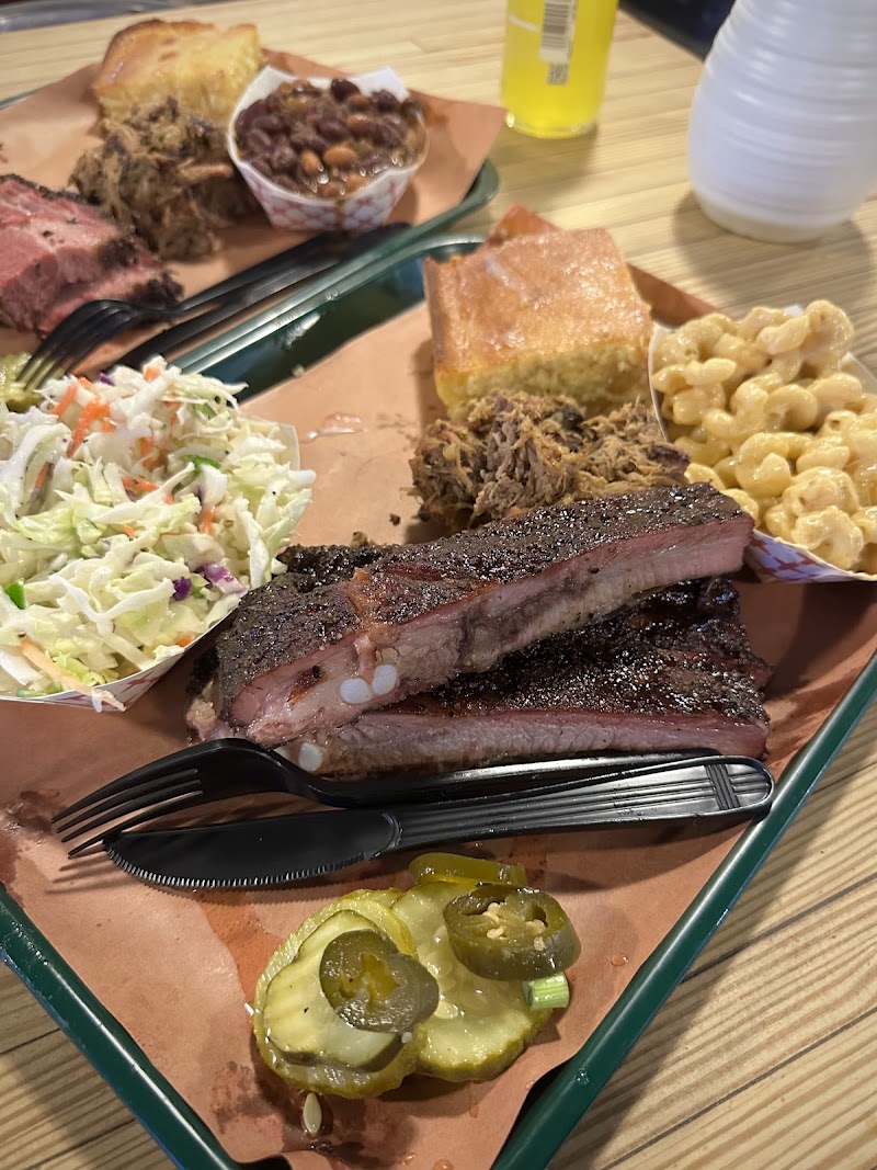 Dotty Lou's BBQ @ Galleria 7 Market photo 5