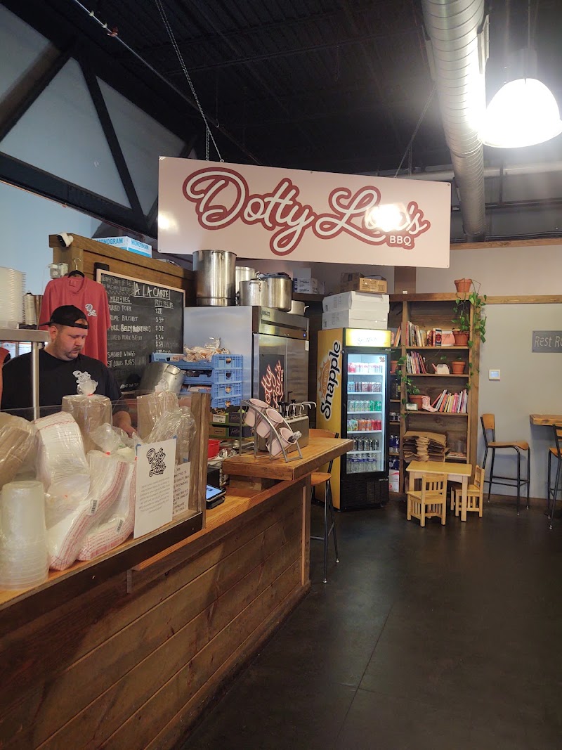 Dotty Lou's BBQ @ Galleria 7 Market photo 3