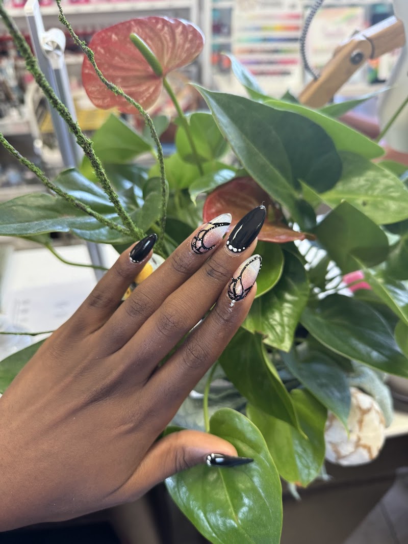 Passion Nails photo 3