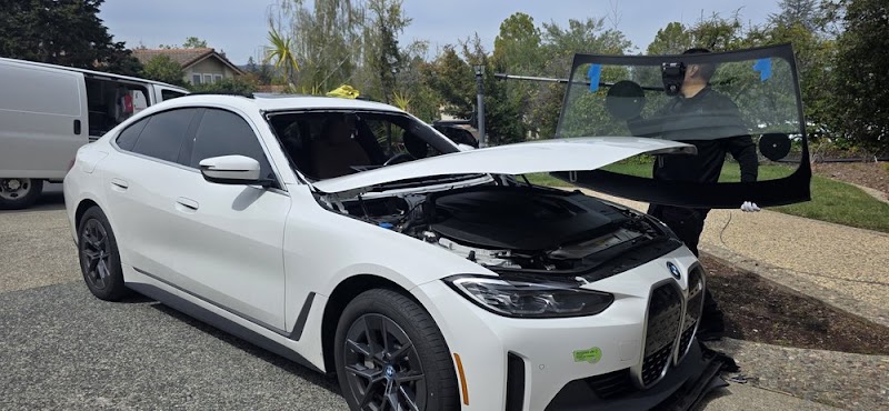 AJ's Mobile Auto Glass Specialist Los Gatos photo 4