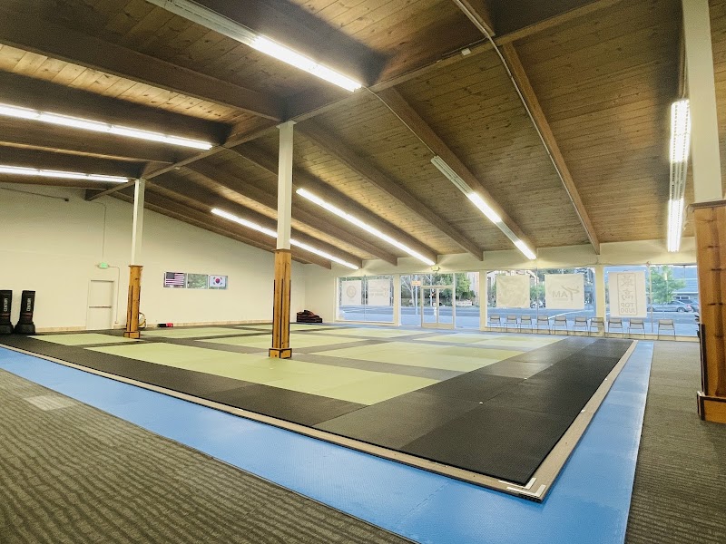 TAM CENTER photo 4