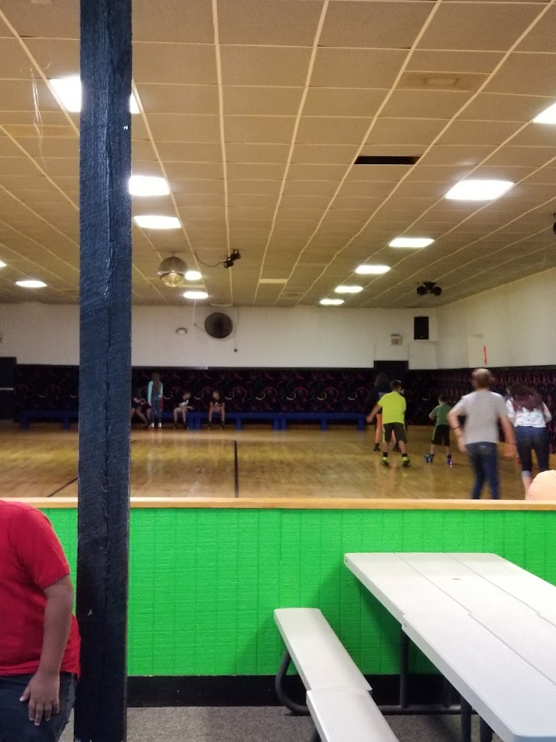 Eddie's Roller Rink photo 3