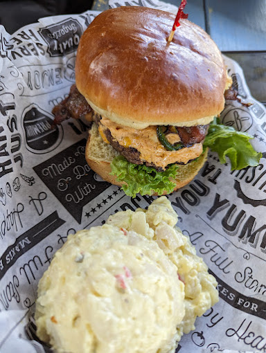 Jerry's Dockside Bar & Grill photo 2