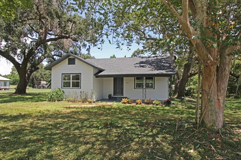 FLORIDA LANDMARK REALTY- Kathy & Paul Chalue of Mulberry, FL photo 3