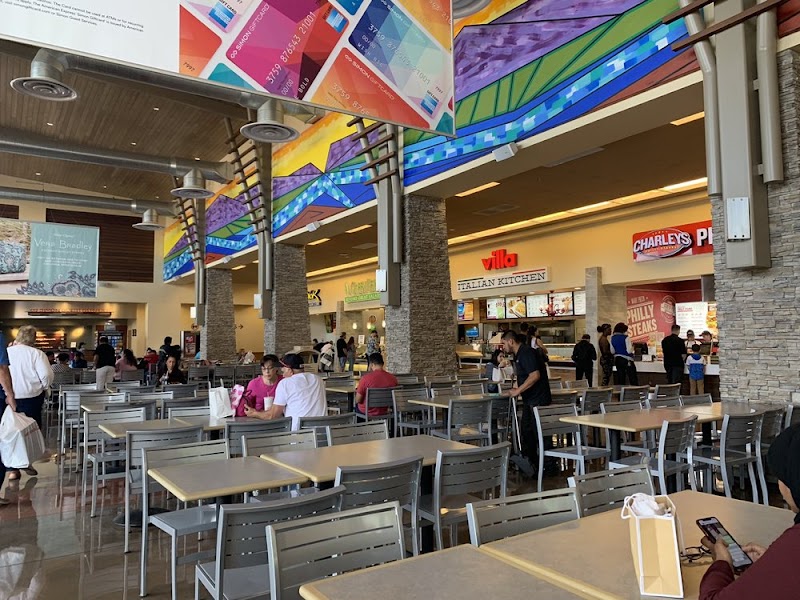 Phoenix Premium Outlets photo 5