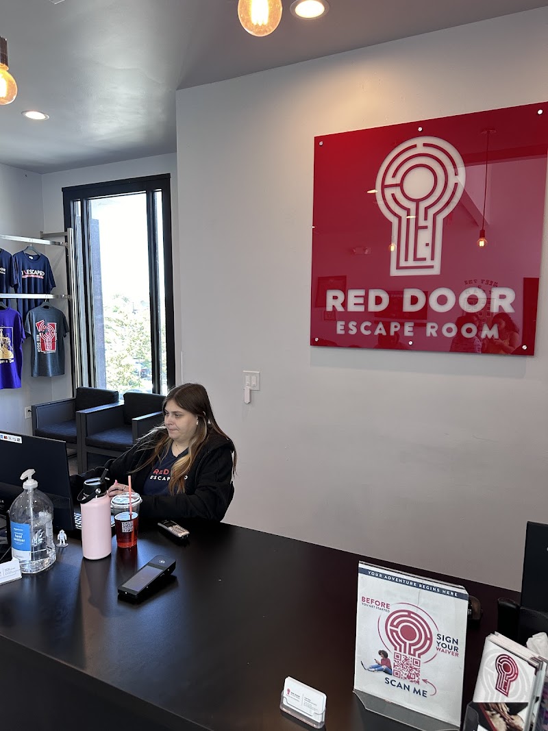 Red Door Escape Room photo 4