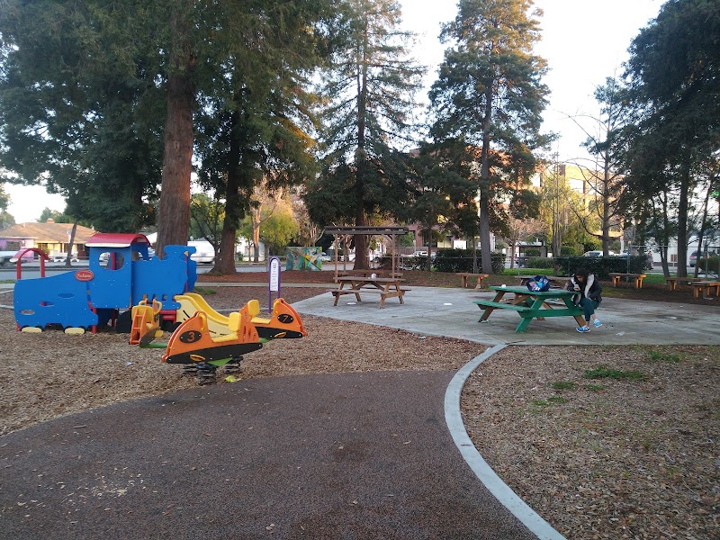 Bell Street Park photo 4
