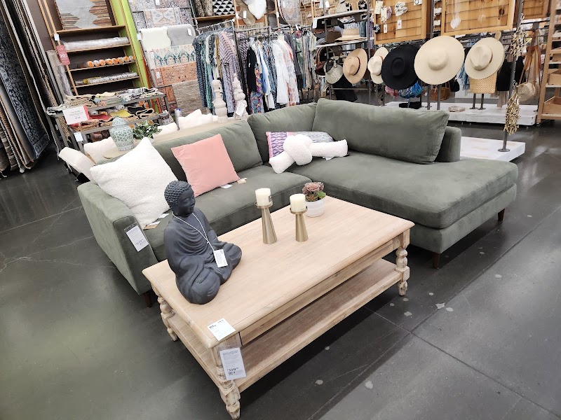World Market photo 4