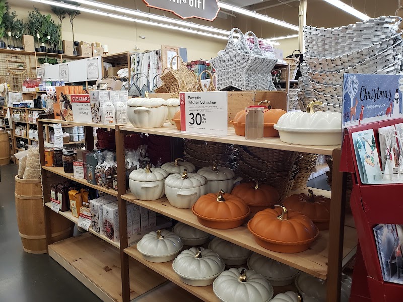 World Market photo 5