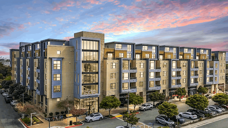 One Hundred Grand Apartments photo 4