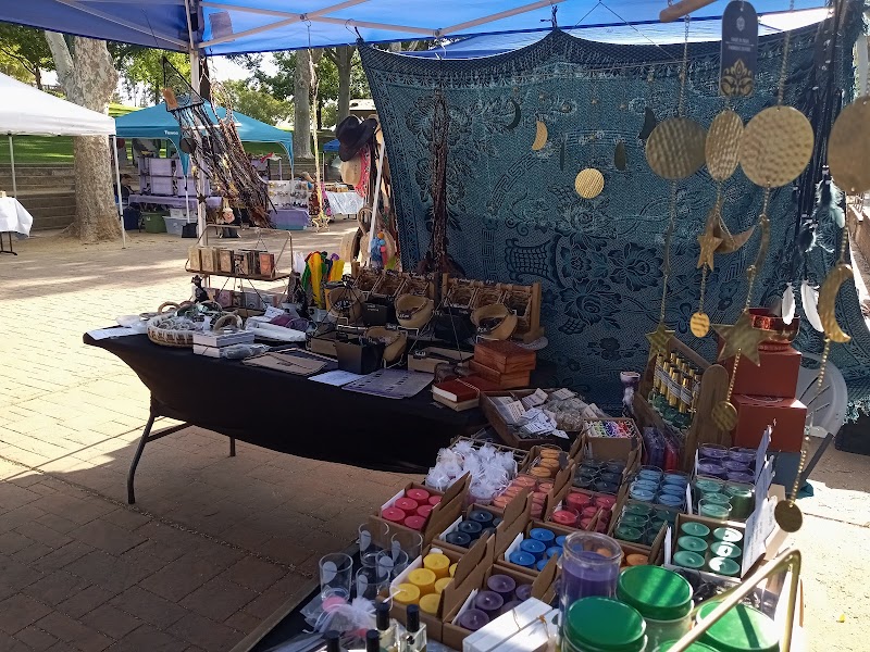 Downtown Vacaville Farmers' Market photo 2