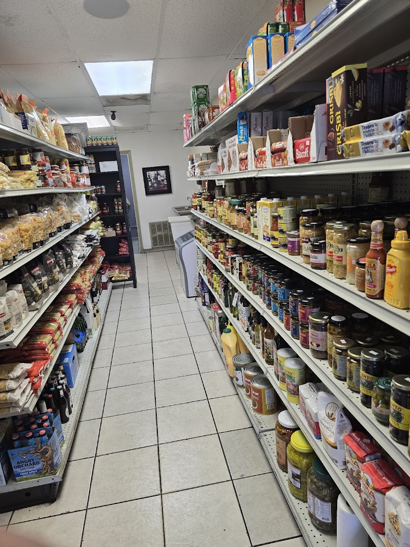 Corelli’s Pantry Italian Market & Pizza photo 4