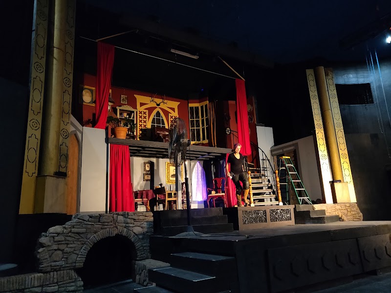 River Theater photo 3