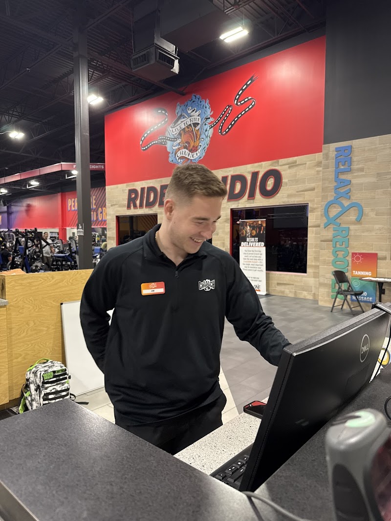 Crunch Fitness - Parrish photo 5