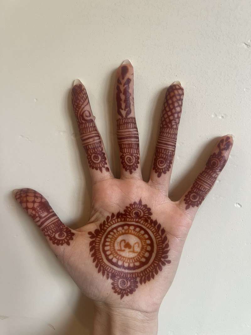 Thehennahues_by_Nidhi photo 3