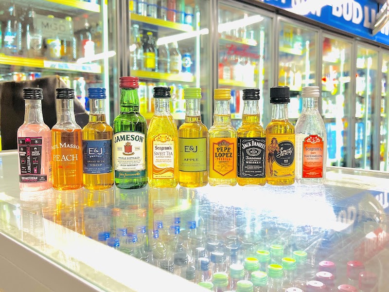 John’s liquor photo 4