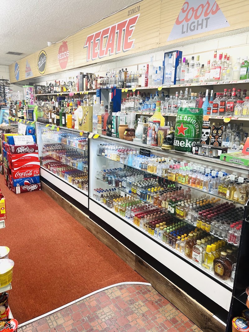 John’s liquor photo 3
