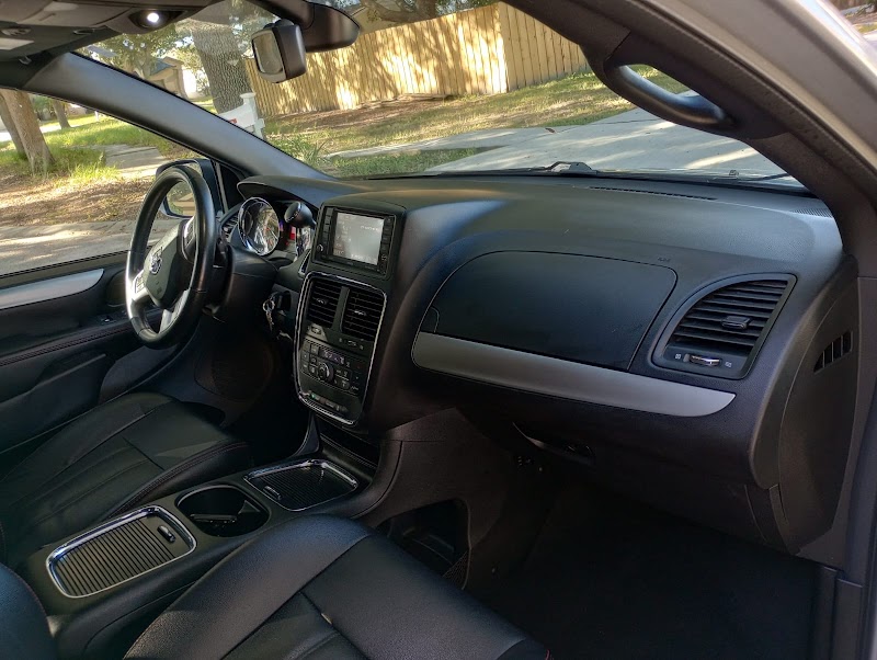 Poinson's Car Rentals photo 2
