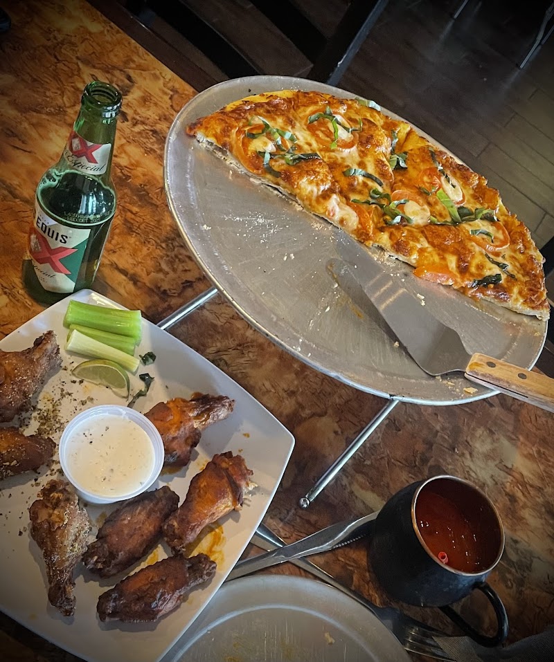 Catalina Craft Pizza photo 4