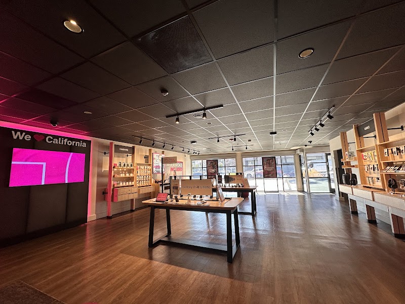 T-Mobile Experience Store photo 2