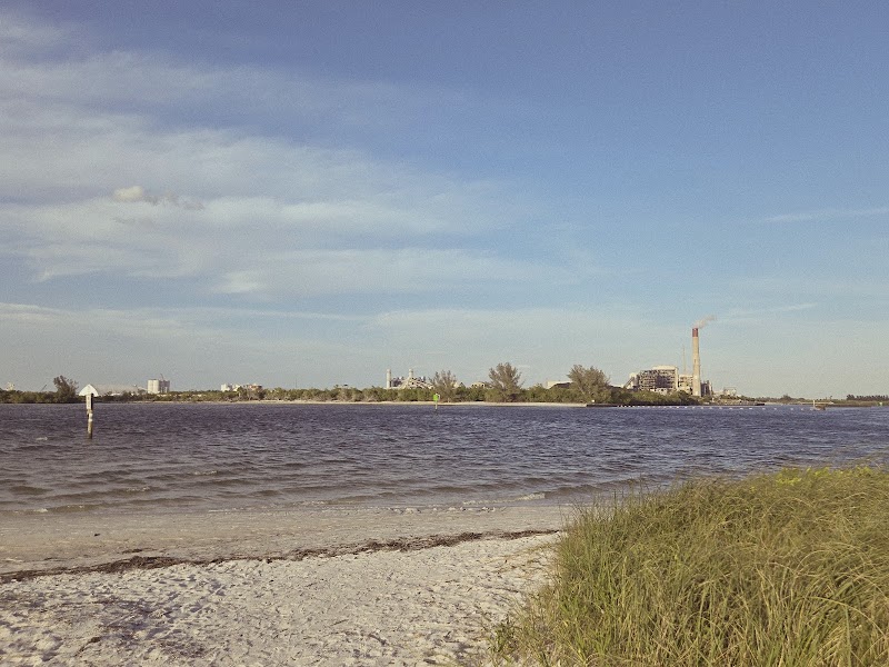 Apollo Beach photo 3
