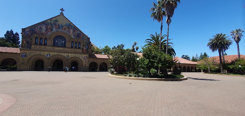 David and Joan Traitel Building of Hoover Institution photo 5