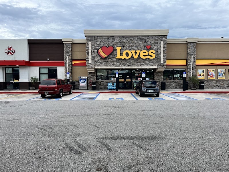 Love's Travel Stop photo 2