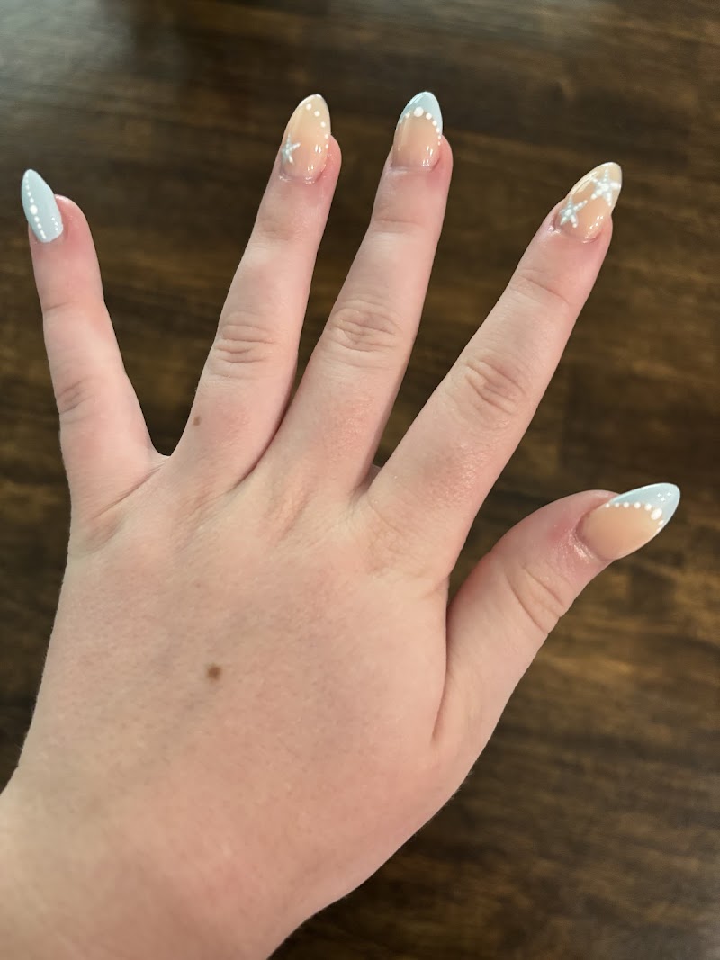 Honey nails & spa photo 3