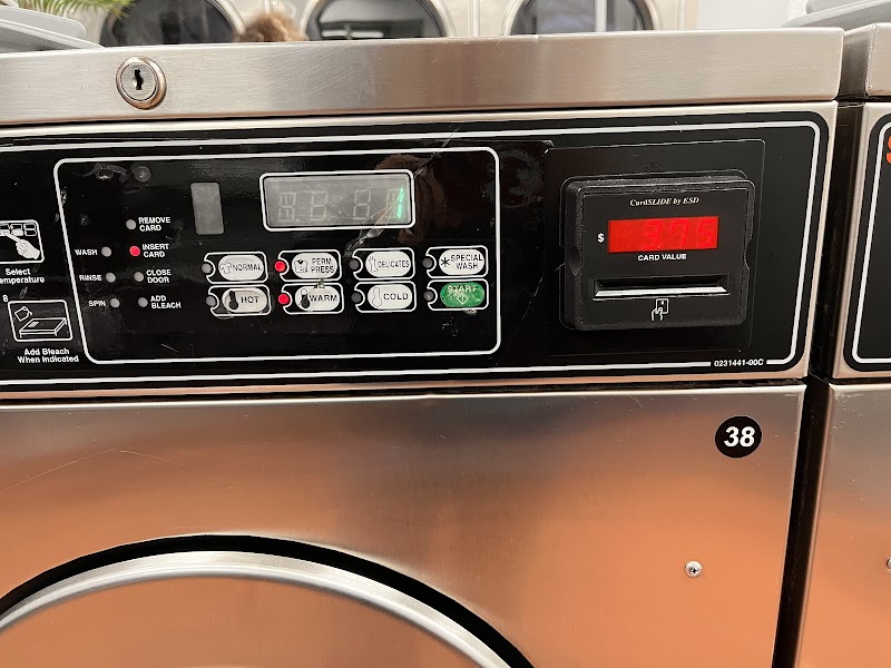 87th Street Laundromat photo 4