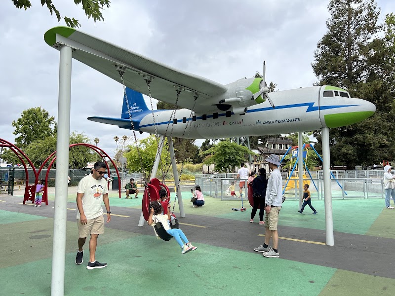 Mia’s Dream Come True: All Abilities Playground photo 5