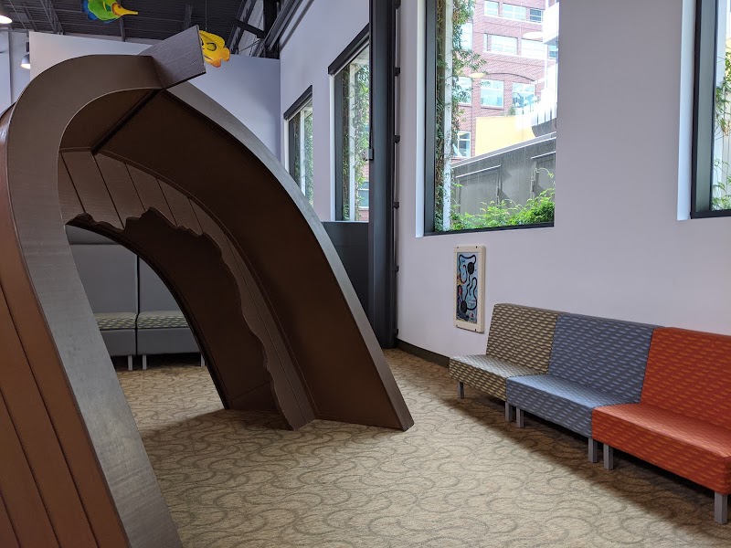 Stanford Medicine Children's Health Specialty Services - Emeryville photo 4