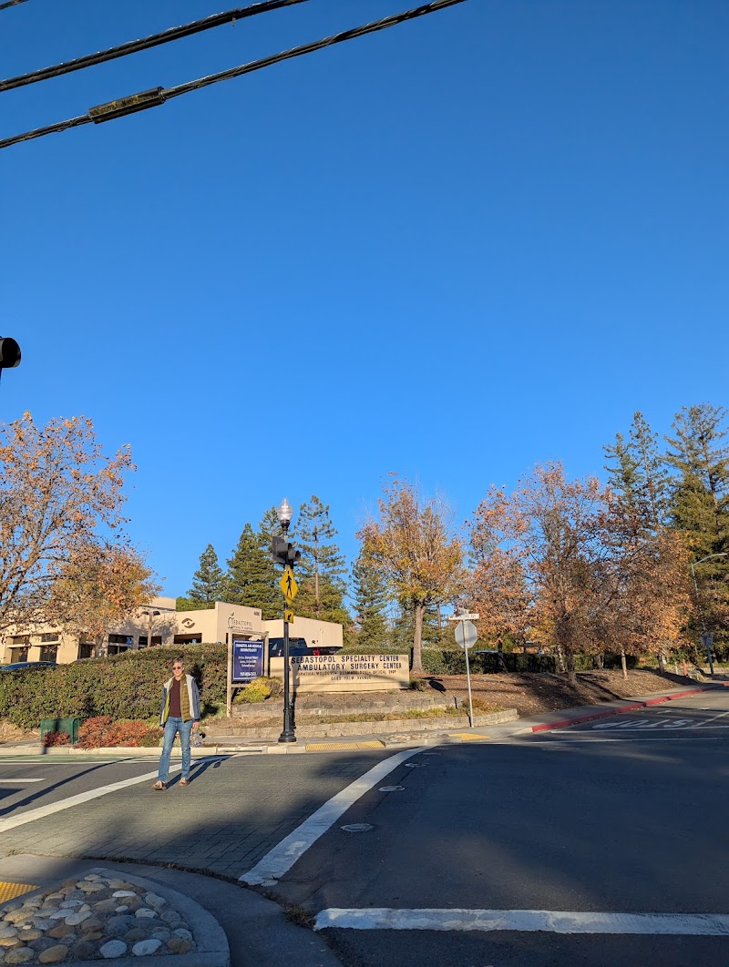 Sebastopol Specialty Center - Eye Associates Medical Group, Ophthalmology and Dermatology photo 5