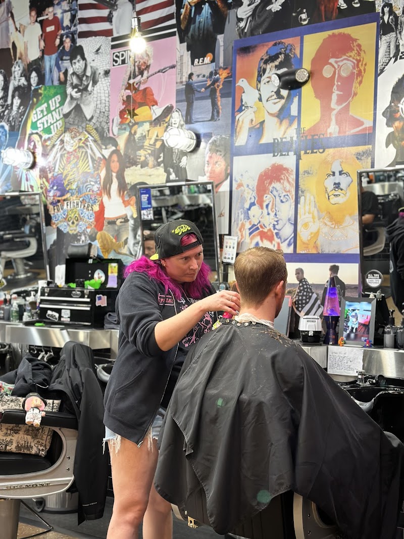 Floyd's 99 Barbershop photo 2