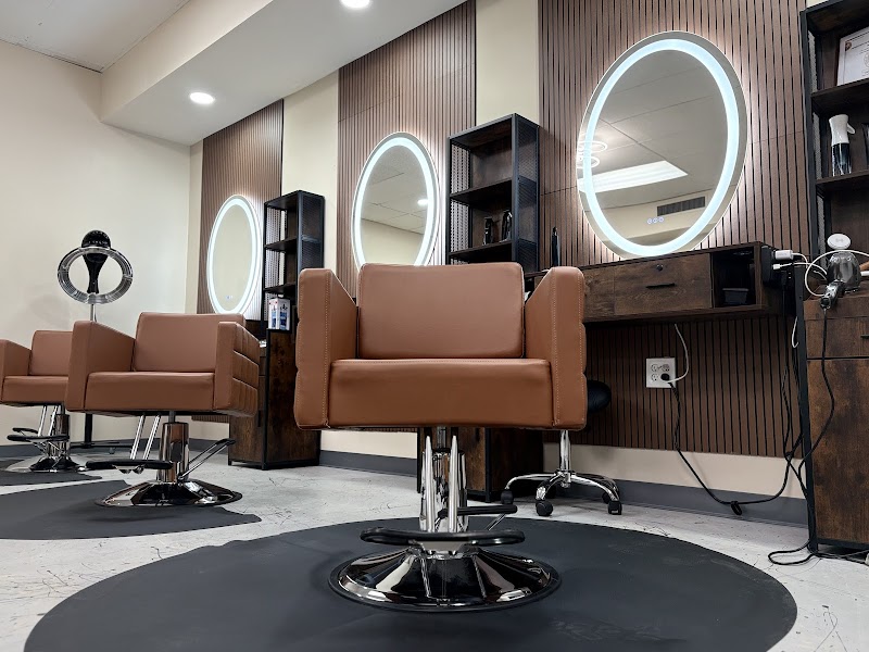 Divino Beauty Lounge and Barber Spa photo 3