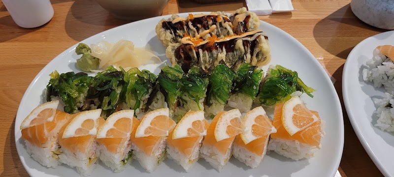 Sushi House photo 2