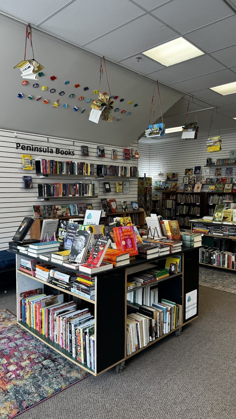 Peninsula Books photo 5