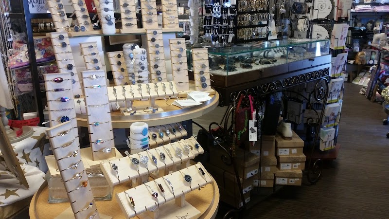 Flair Gifts & Boutique photo 5