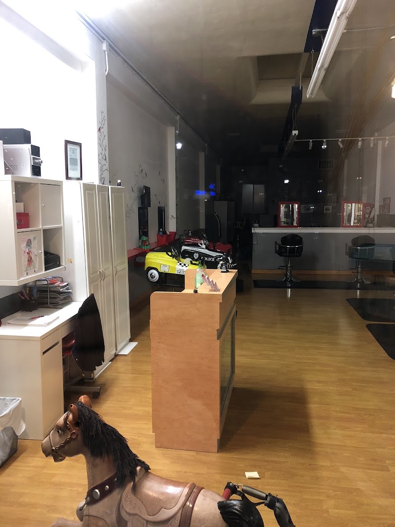 Happy Scissor's Kids Hair Salon photo 3