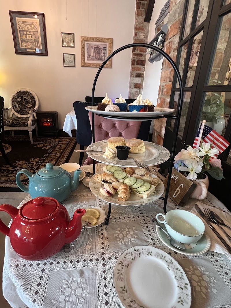 Ms B's Teas photo 5