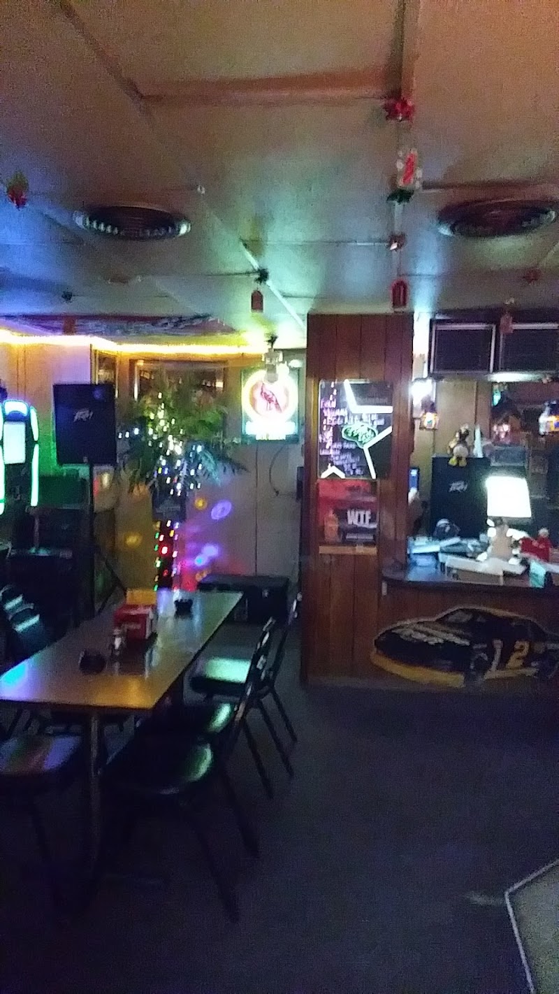 Steve's Package & Lounge photo 3