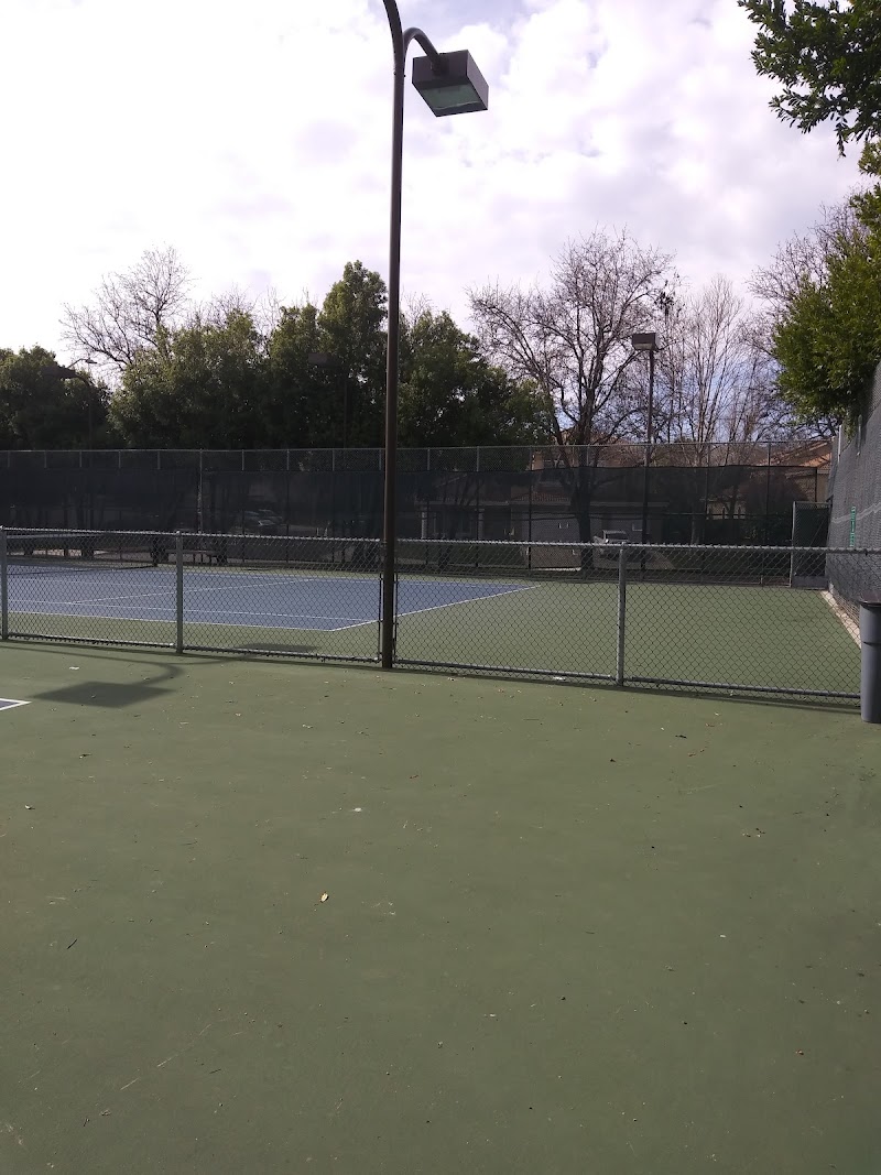 Tennis Courts photo 4