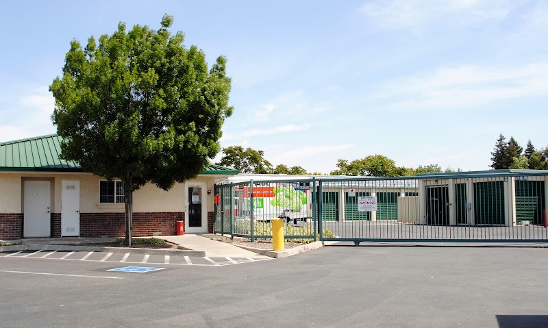 Peabody Self Storage photo 2