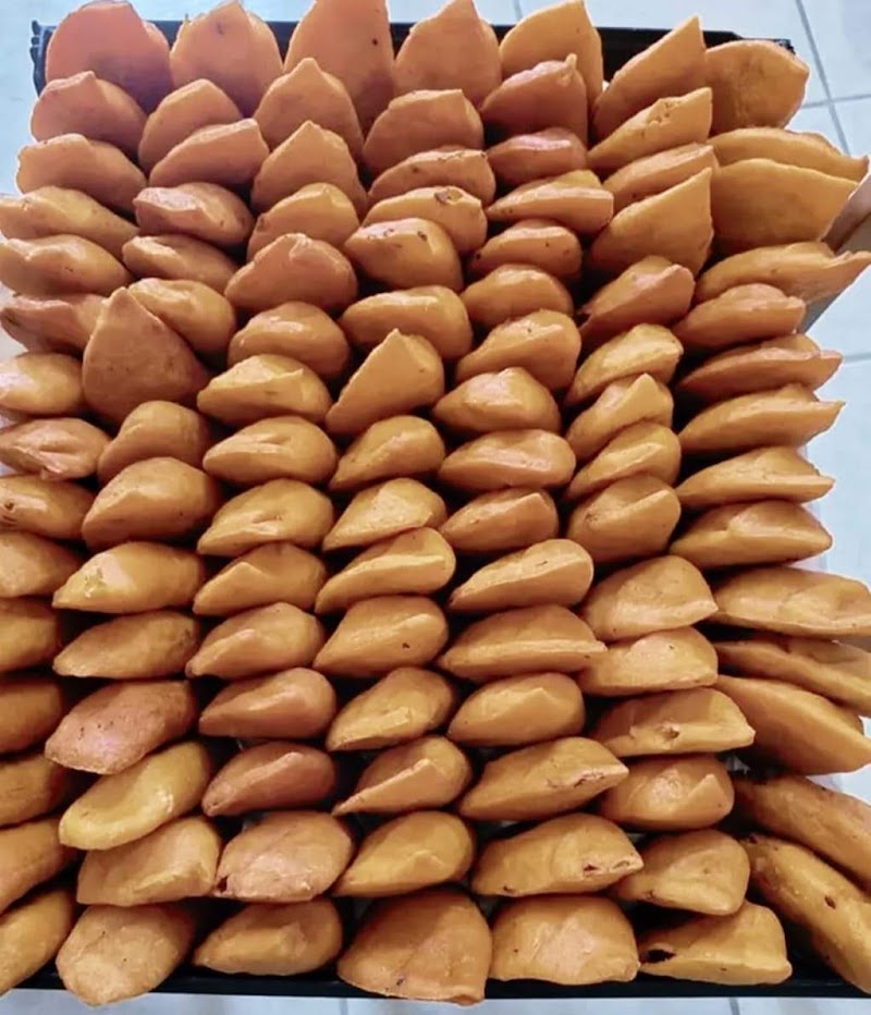 Leila's Authentic Ilocos Empanada photo 2