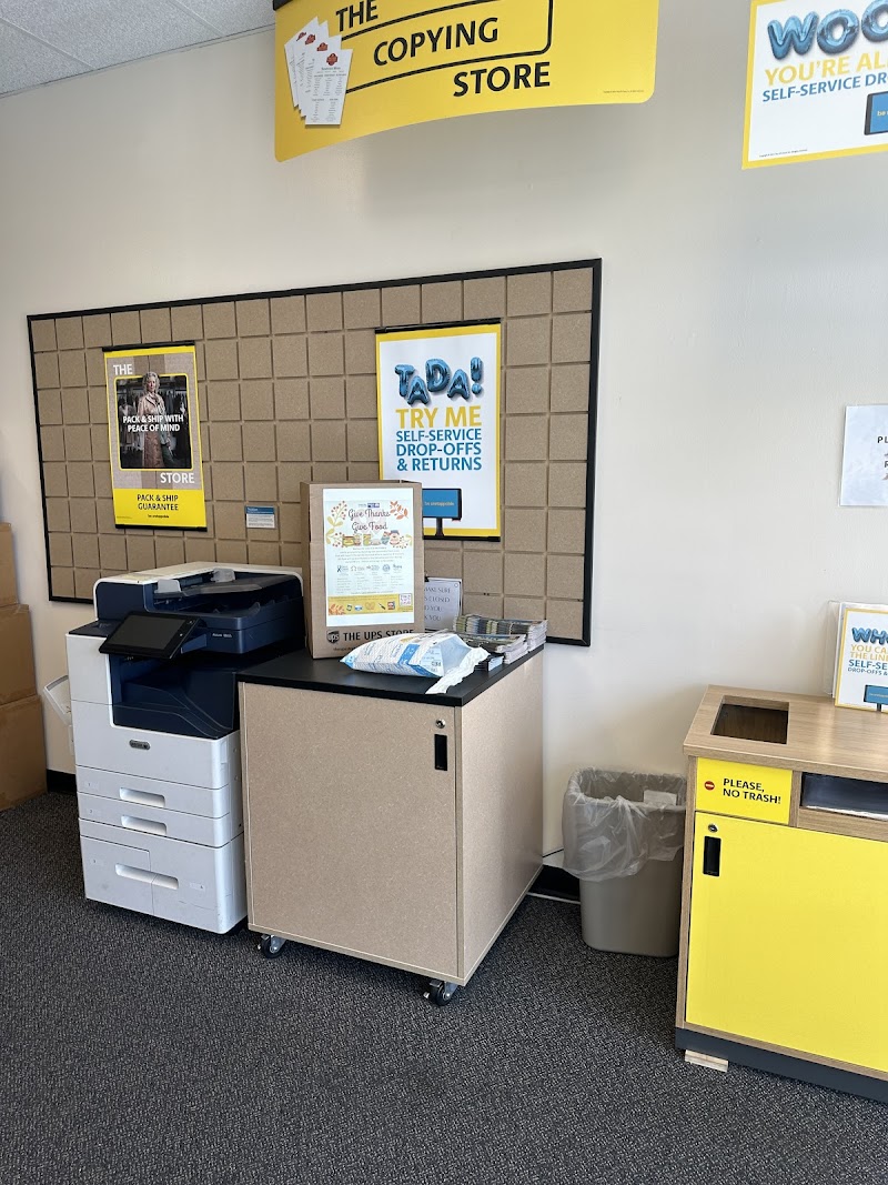 The UPS Store photo 4