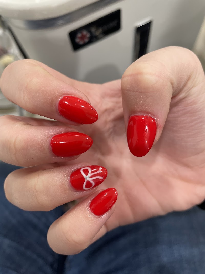V Nail Salon photo 3